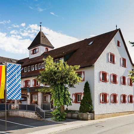 Wirtshaus & Hotel Goldener Greif Edelsfeld Eksteriør bilde