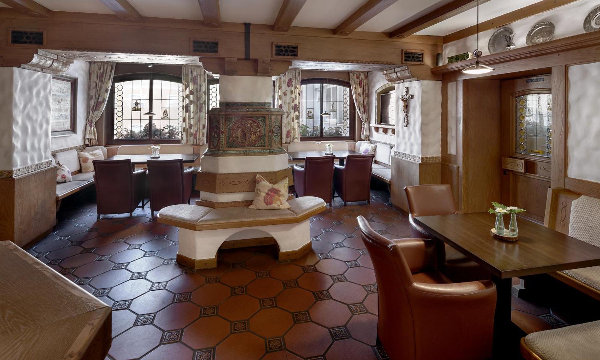 Wirtshaus & Hotel Goldener Greif Edelsfeld Eksteriør bilde