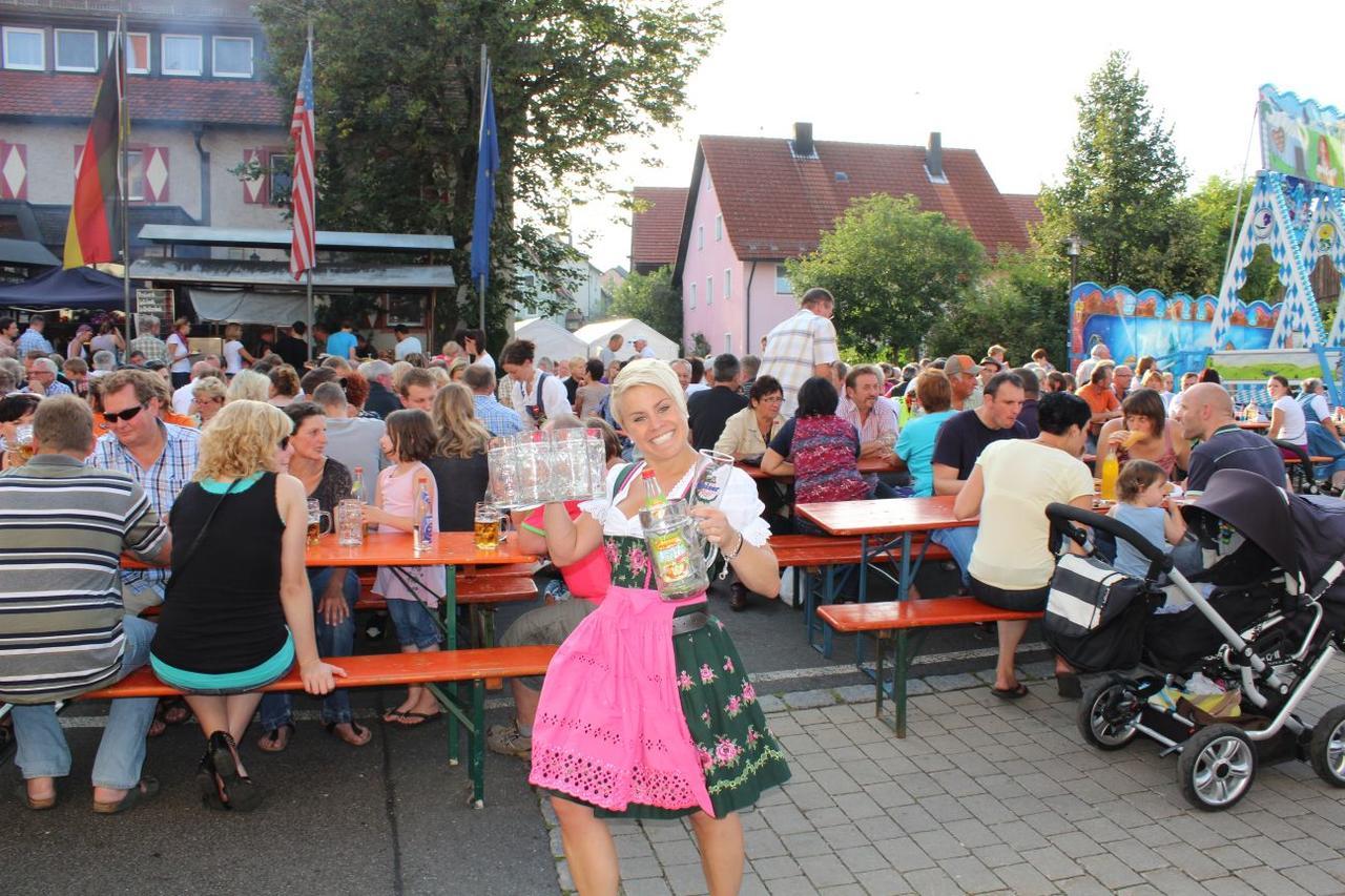 Wirtshaus & Hotel Goldener Greif Edelsfeld Eksteriør bilde